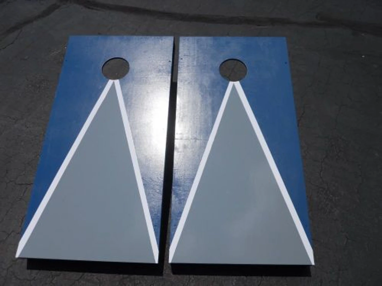 Premium Pyramid Cornhole Set With Bags - Image 2